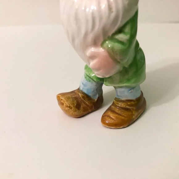 Vintage  Walt Disney Sleepy Ceramic Figurine Snow White Japan 3.75 Inch Tall - Picture 7 of 16